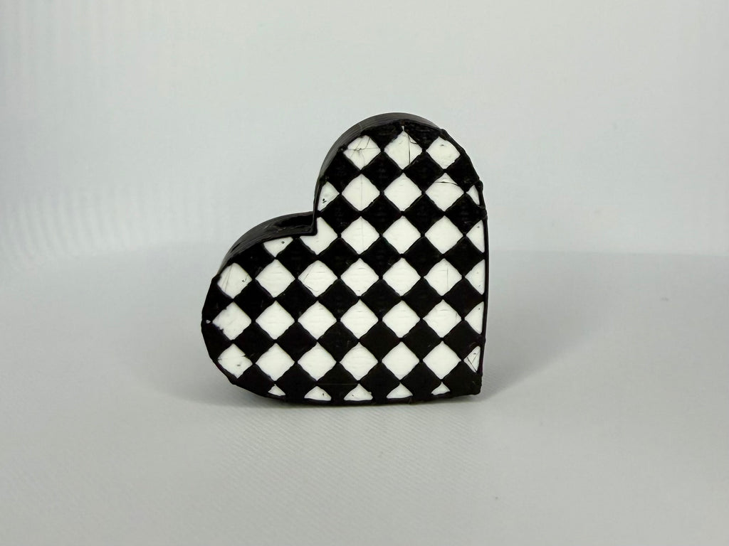 Checkered Heart Straw Topper